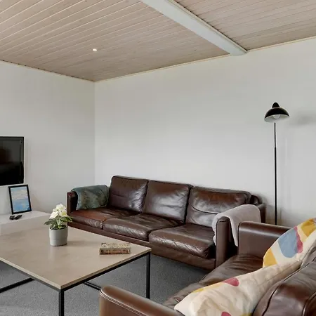 Vackert Hus Med 3 Sovrum I Hejls *